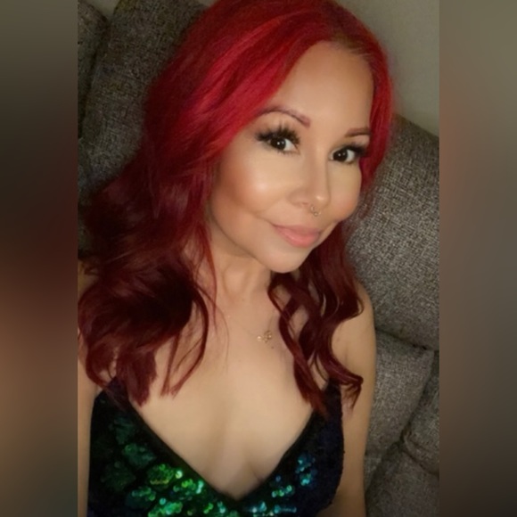 Meet your Posher, Vee - Picture 2 of 5